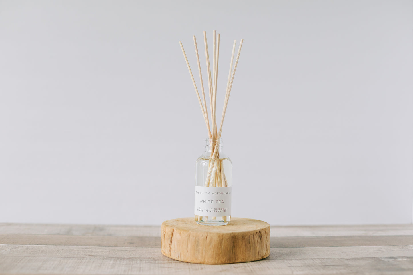 White Tea Reed Diffuser 4 oz