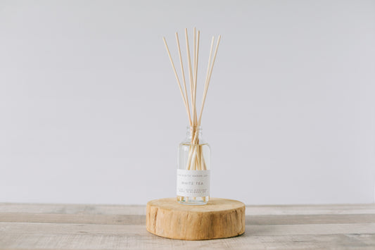 White Tea Reed Diffuser 4 oz