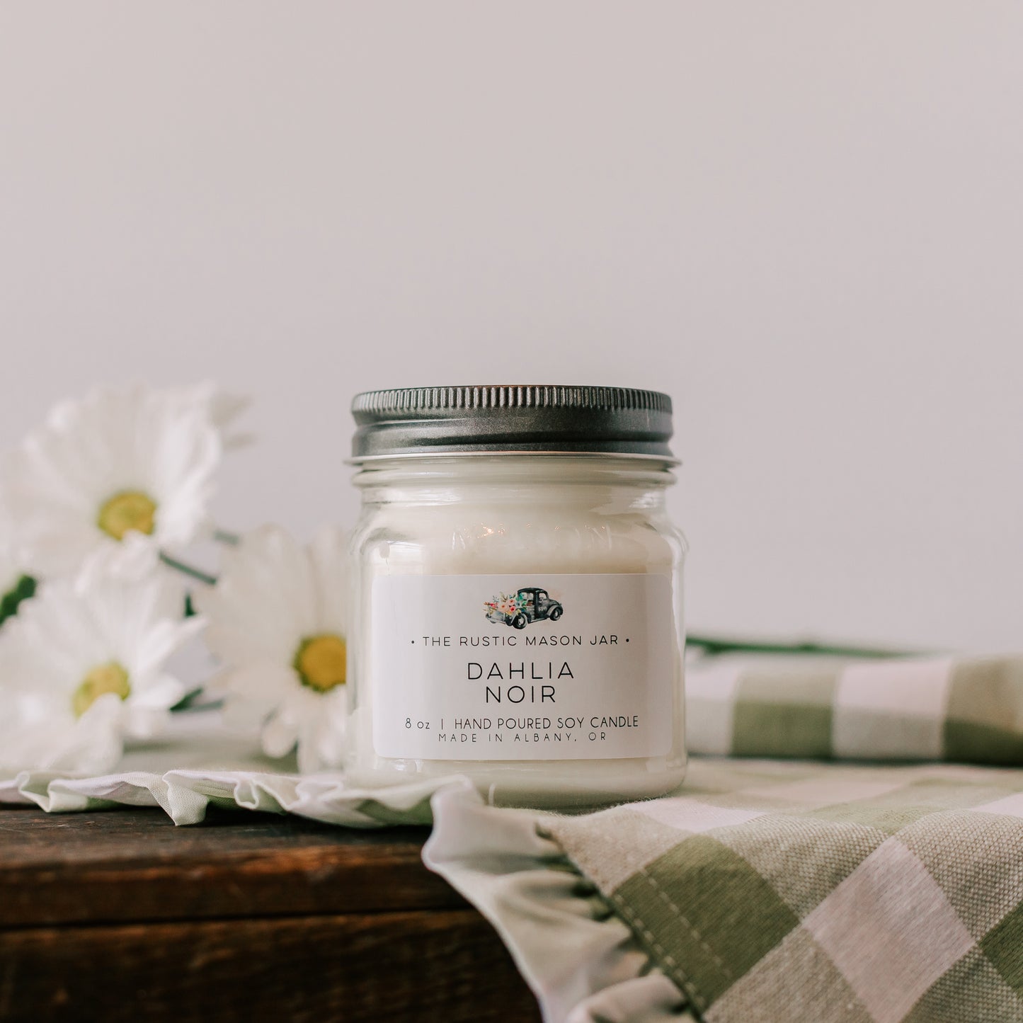 Dahlia Noir 8 oz Candle